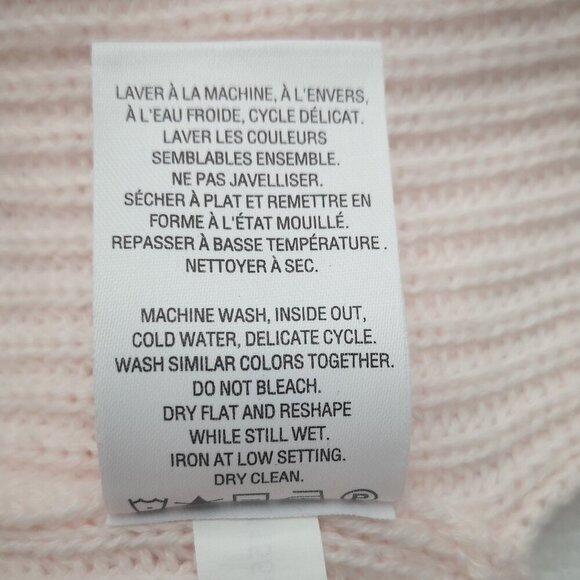 Reitmans "The Classic" Ladies Size Small Light Pink V-neck Sweater - Picture 6 of 9